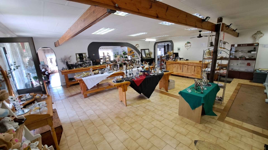 8 Bedroom Property for Sale in Clarens Free State